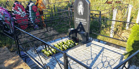 Оформление могилы ко дню годовщины на Мамоновском кладбище
